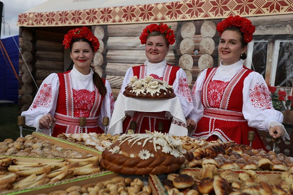 Дегустация хлеба и живая музыка. На  Дегустация хлеба и живая музыка. На