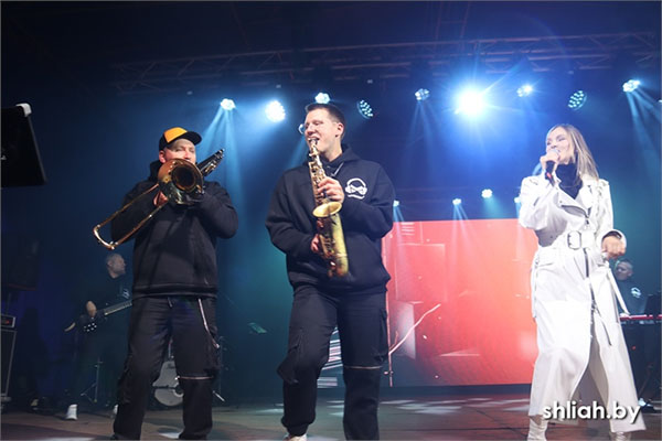 От фольклора до рока: концерт на «Дожинках-2025» в Вишнево! От фольклора до рока: концерт на «Дожинках-2025» в Вишнево!